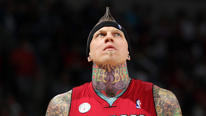 法兰克福在德甲稳居上游（法兰克福稳居德甲前列）