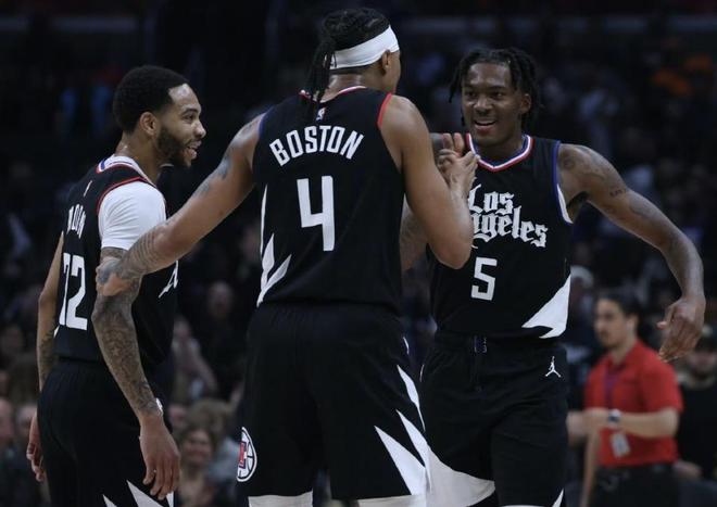 官方：26世界杯奖金总额7.27亿美元，冠军5000万美元（官方公布：2026年世界杯总奖金7.27亿美元，冠军可得5000万美元）