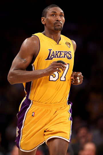 C罗：我和乔治娜计划世界杯后再举行婚礼，带着奖杯去庆祝（C罗称与乔治娜计划把婚礼安排在世界杯之后，盼捧杯同庆）