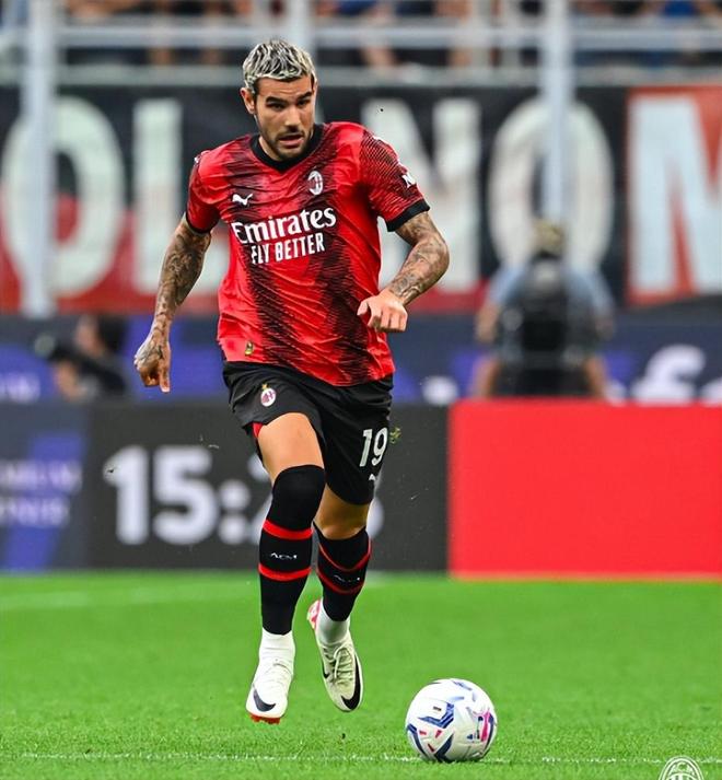 火箭本赛季前27场17胜10负，而上赛季则是18胜9负（火箭前27场对比：本季17胜10负，上季18胜9负）