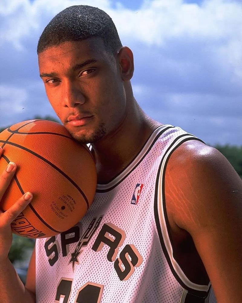 湖人并非争冠队？湖媒：虽然这么说很难过 但里奇·保罗说的没错（湖人难称争冠队？湖媒：话虽扎心，但里奇·保罗说得对）