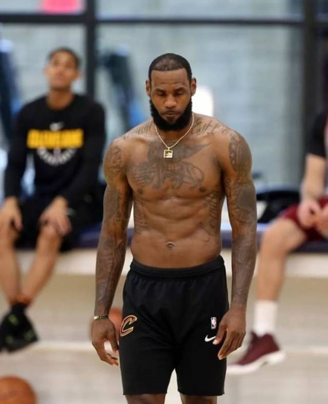 布冯：内马尔是我合作过的最佳球员，他配得上五座金球奖（布冯盛赞内马尔：我共事过的最强球员，完全配得上五座金球奖）