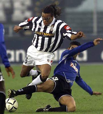 talkSPORT：新月和库迪西亚都表达了对萨拉赫的兴趣（talkSPORT：利雅得新月与阿尔库迪西亚均有意引进萨拉赫）