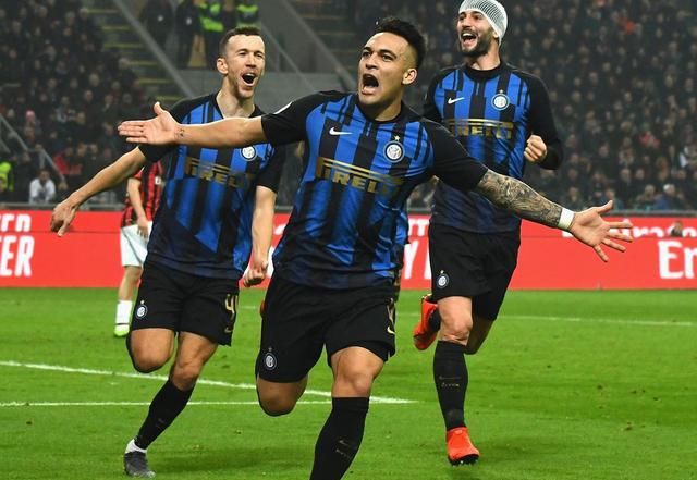 罗马诺：齐达内与法国足协达成口头协议，他没与皇马进行谈判（罗马诺：齐达内与法足协达成口头一致，未与皇马展开谈判）