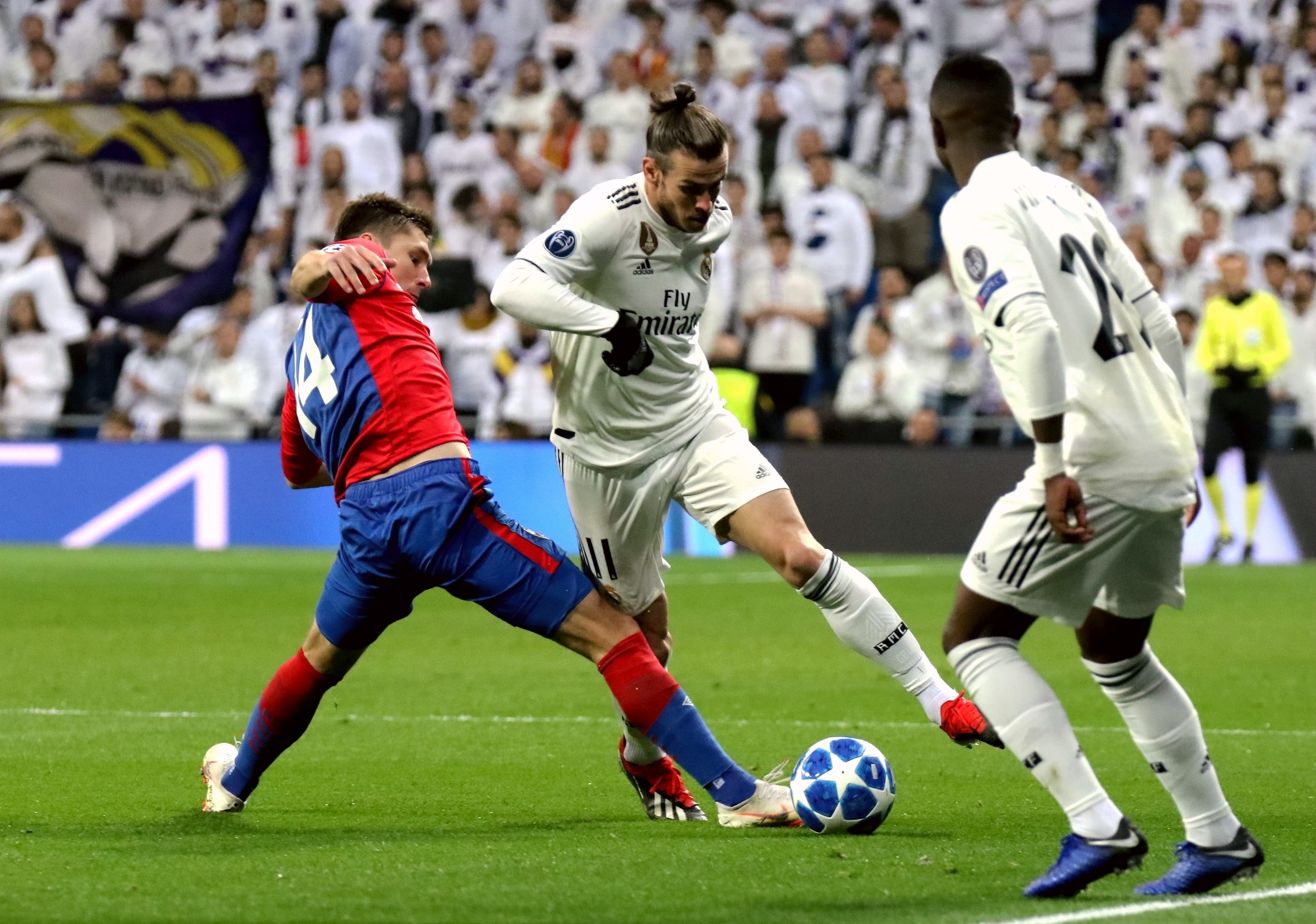 巴黎圣日耳曼梅西助攻内马尔破门（梅西送助攻，内马尔为巴黎圣日耳曼破门）