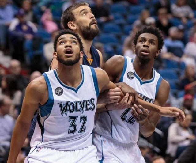 施魏因斯泰格：我目前在德国推动国王联赛，这项赛事特别刺激（施魏因斯泰格推动国王联赛落地德国：比赛异常刺激）