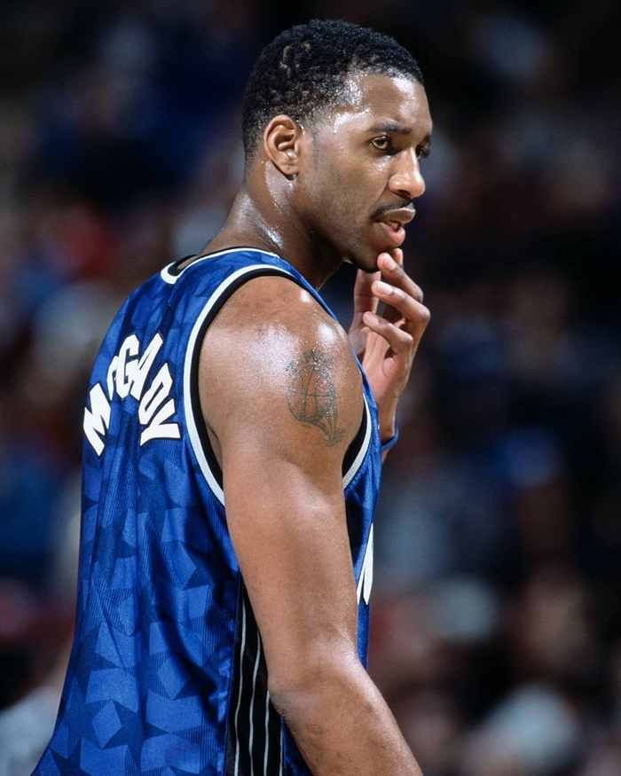 CBA：山东男篮主场大胜宁波（CBA：山东男篮主场狂胜宁波队）