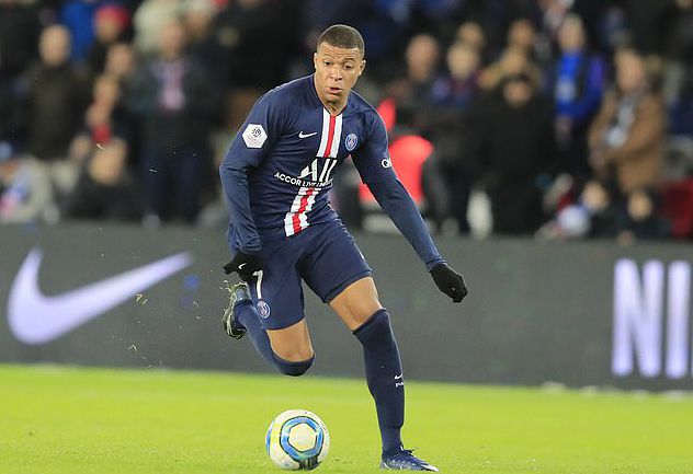 探寻篮球传奇，追寻心中的偶像（追溯篮坛传奇，致敬心中的偶像）