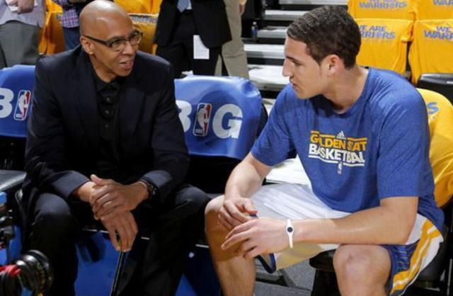 托尼：我从未想象过莱奥能踢中锋，阿莱格里就像是一个魔术师（托尼：从未想到莱奥能胜任中锋，阿莱格里堪称魔术师）