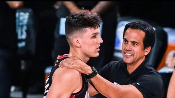 足球英超裁判再陷争议，赛后官方急发声明（英超裁判再惹争议，赛后官方火速回应）