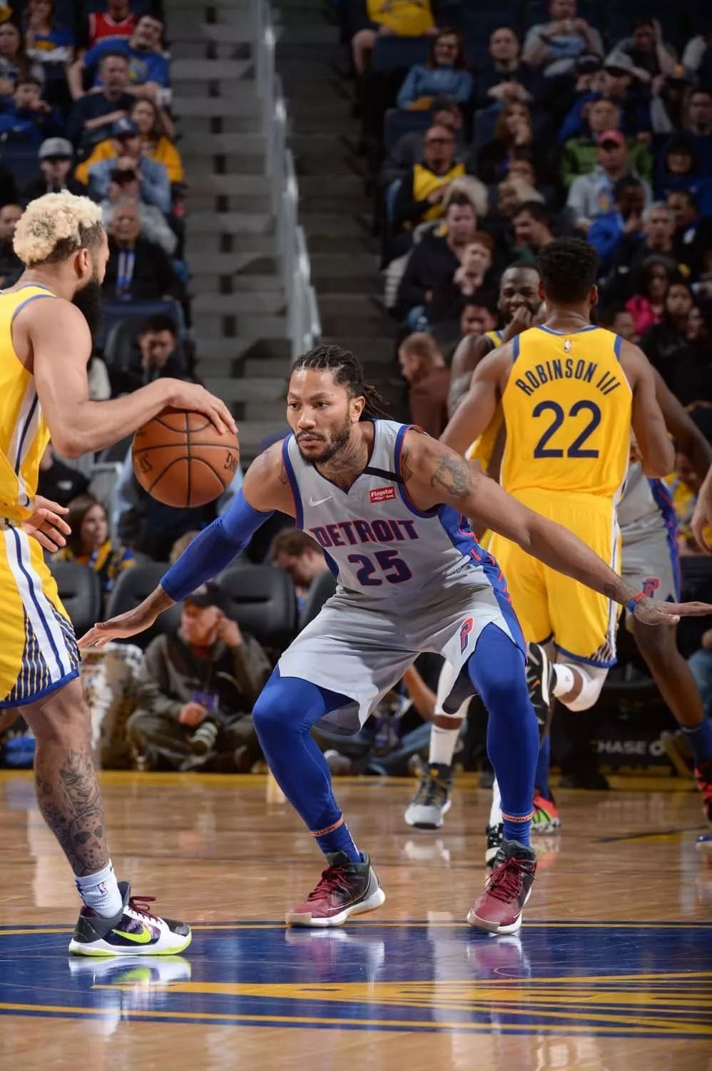 北马其顿新一期大名单：埃尔马斯领衔，英博外援阿利米在列（北马其顿公布新一期名单：埃尔马斯领衔，英博外援阿利米入选）