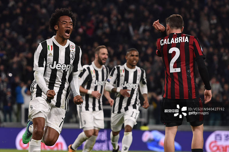 前巴萨主席：81岁的我希望看到诺坎普交工；伯纳乌像沙丁鱼罐头（前巴萨主席：81岁仍盼诺坎普竣工，称伯纳乌像沙丁鱼罐头）