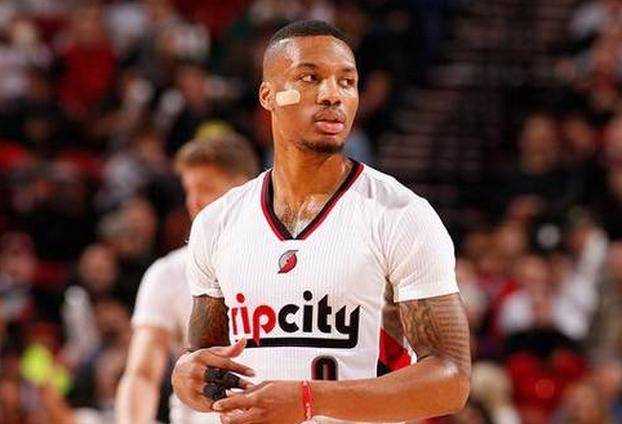 李金羽：中国足球前一段已经掉冰窟窿里了，目前处于恢复期（李金羽：此前中国足球跌入低谷，如今正处于恢复阶段）