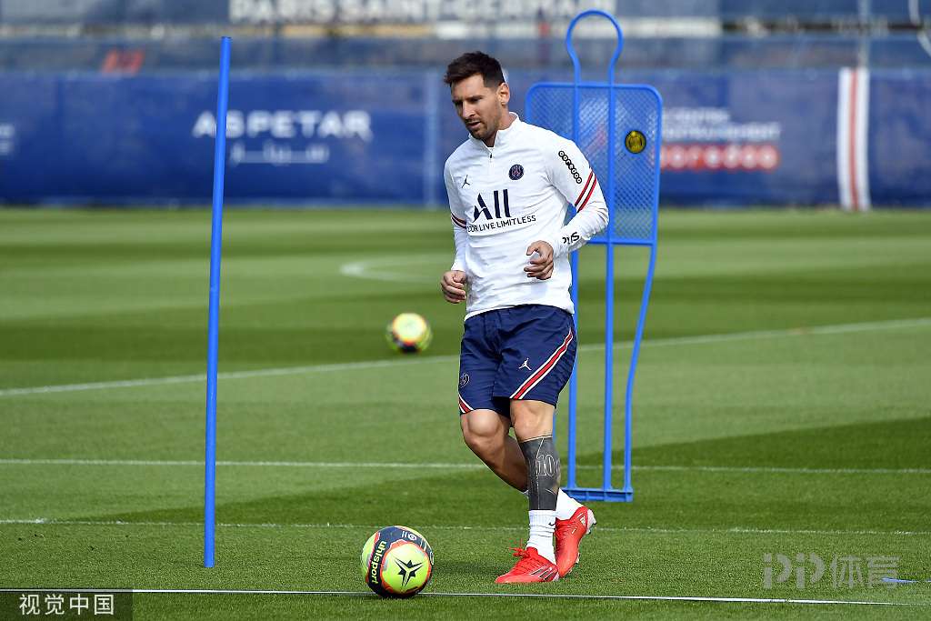 前锋连续助攻带动全队节奏（前锋连助攻激活全队节奏）